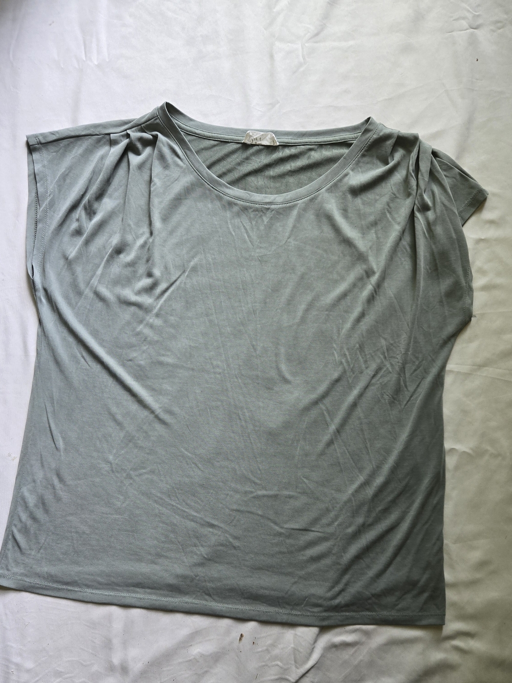 Women's Scoop Neck Tee in Sage Green